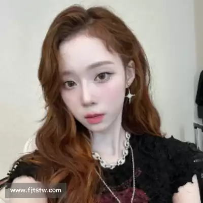 滑鹤迅